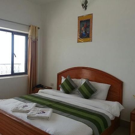 Bright Sunny Pines Hotel & Resort Лансдаун Экстерьер фото